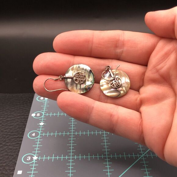 925 Sterling Silver Abalone Earrings Iridescent Shell Asian Coin Dangles - Picture 6 of 6